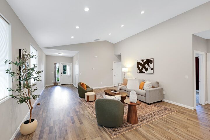 Property Photo:  723 S Hatch St  WA 99202 