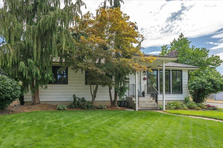 Property Photo:  1804 E 40th Ave  WA 99203 