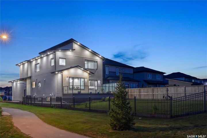 Property Photo:  144 Forsey Avenue  SK S7W 0Z6 