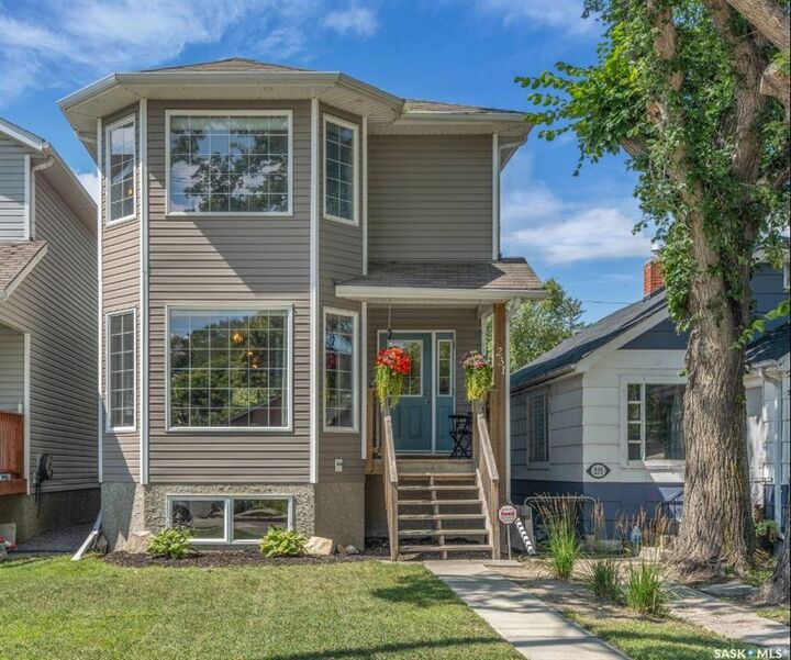 231 L Avenue N  Saskatoon SK S7L 2P3 photo
