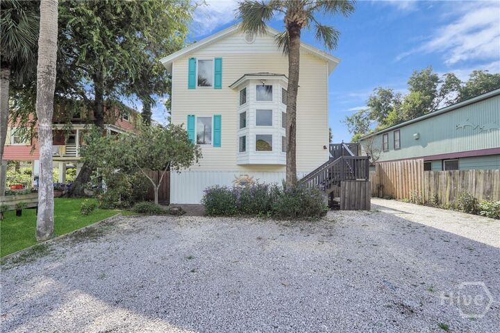 Property Photo:  1214 5th Avenue  GA 31328 