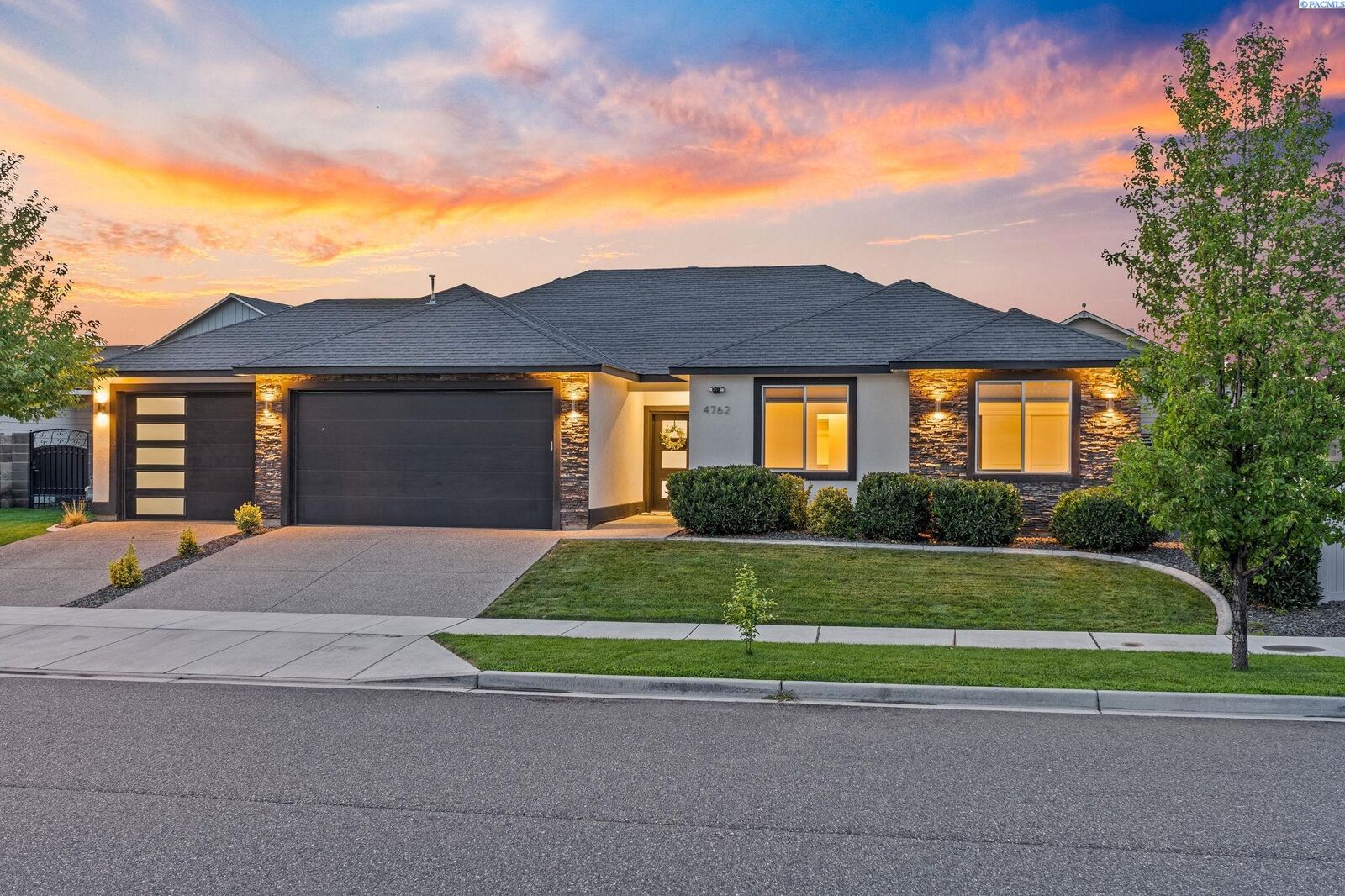 Property Photo: 4762 McEwan Dr WA 99352