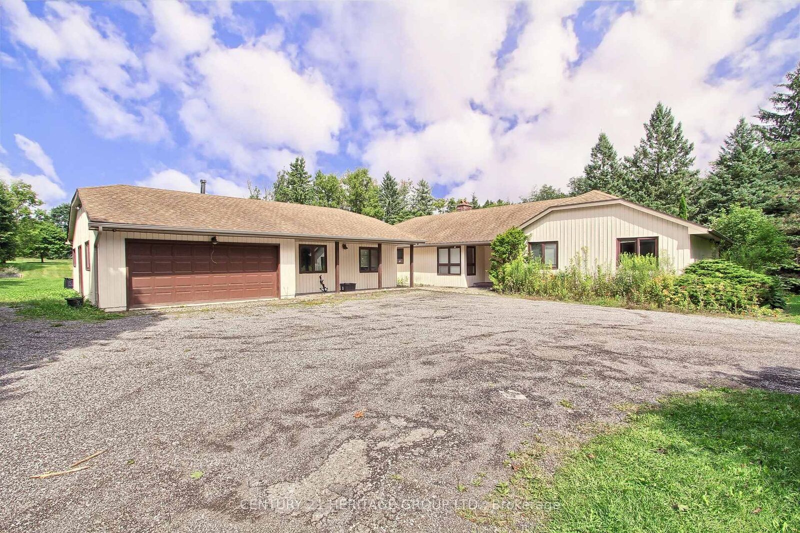 Property Photo:  7670 19th Side Road  ON L0G 1T0 