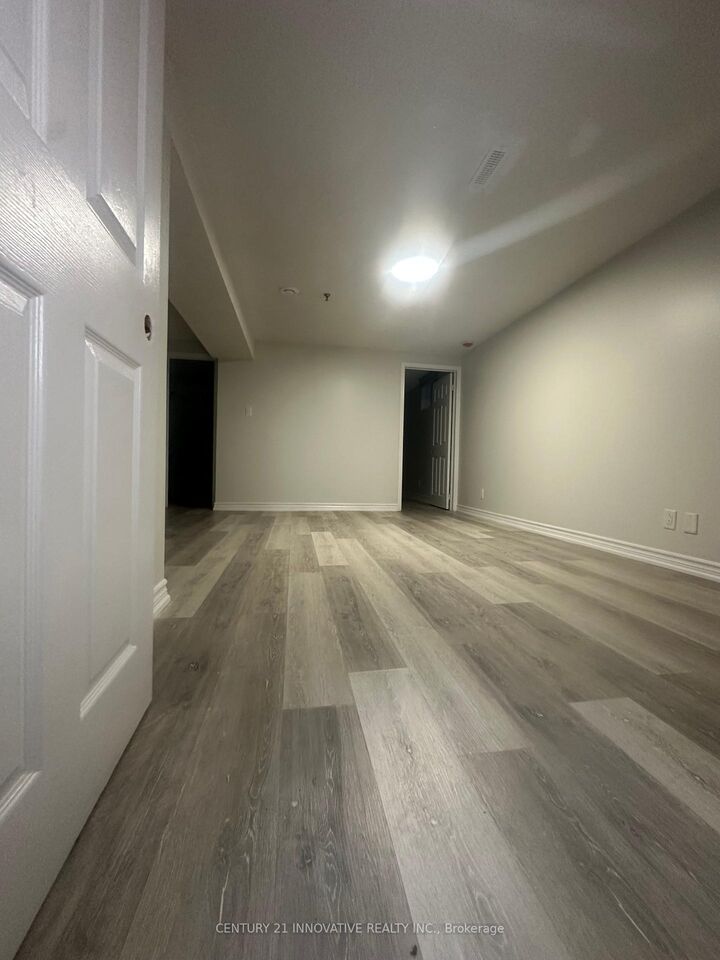 Property Photo:  2398 Strathmore Crescent  ON L1X 2H7 