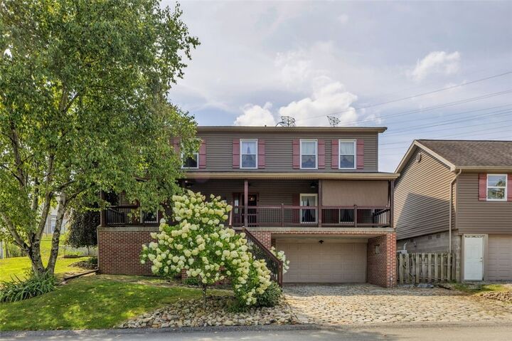 Property Photo: 201 Kimberly Ln PA 15037