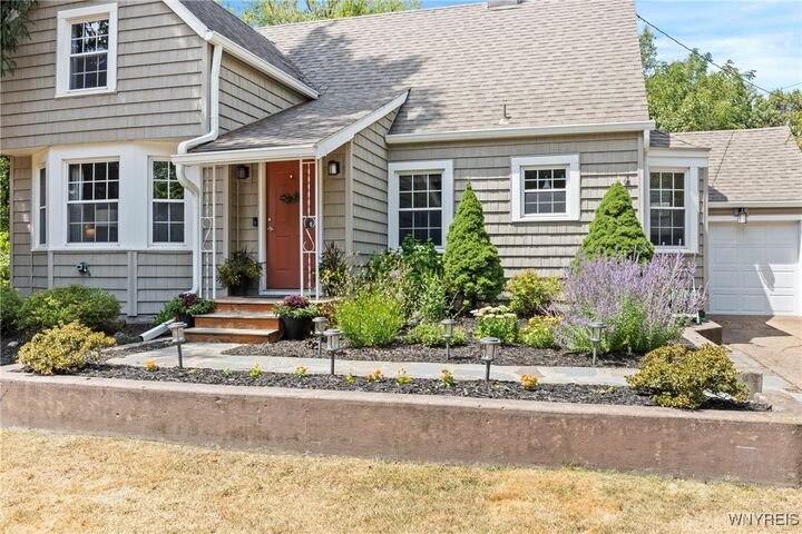 Property Photo: 4148 S Fireside Drive N NY 14221
