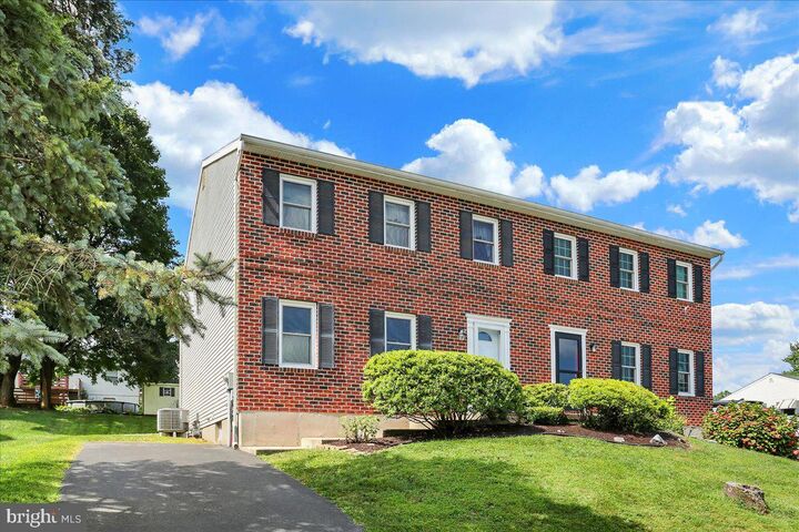 202 Hampton Drive  Birdsboro PA 19508 photo