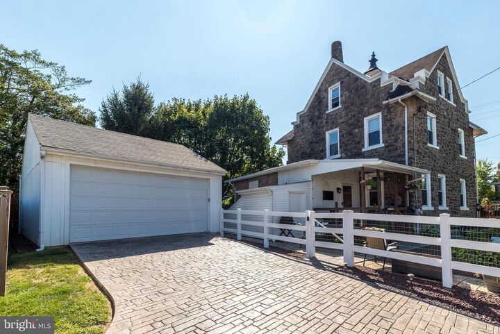 401 Highland Avenue  Ambler PA 19002 photo