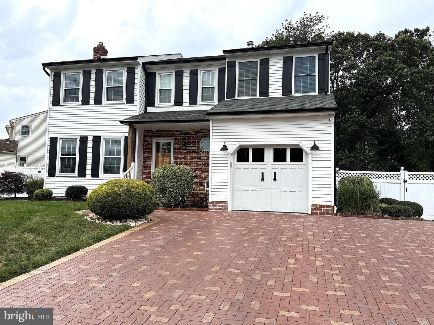 Property Photo:  9 Langley Drive  NJ 08080 