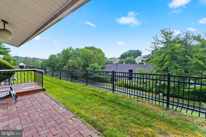 Property Photo:  41 Overlook Drive  NJ 08809 