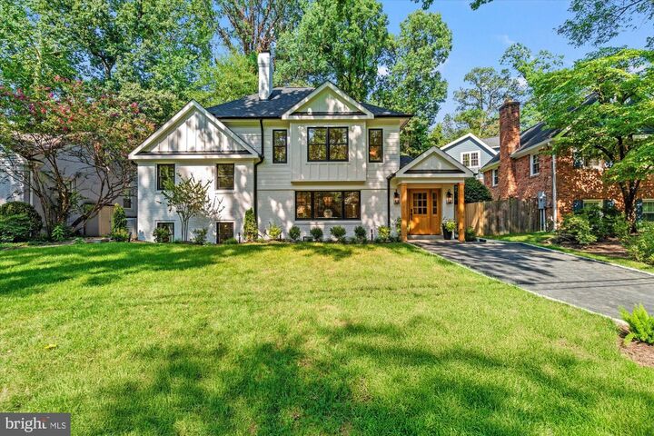 903 E Timber Branch Parkway  Alexandria VA 22302 photo
