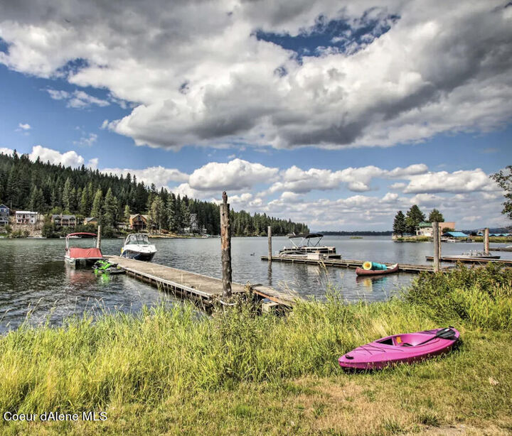 Property Photo:  1577 W Kidd Island Rd  ID 83814 