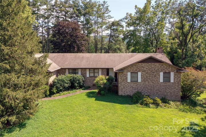 Property Photo:  27 Country Road  NC 28791 