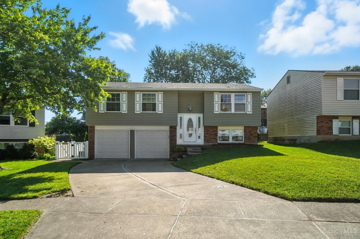 Property Photo:  4386 Champdale Lane  OH 45238 