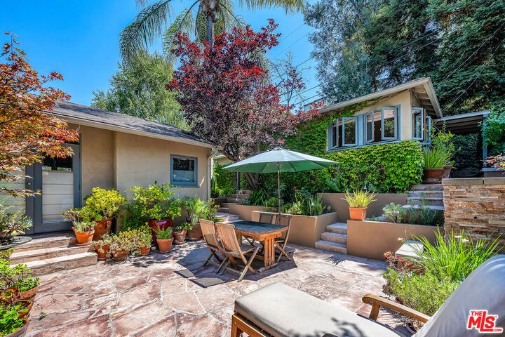 Property Photo: 3275 Dos Palos Dr CA 90068