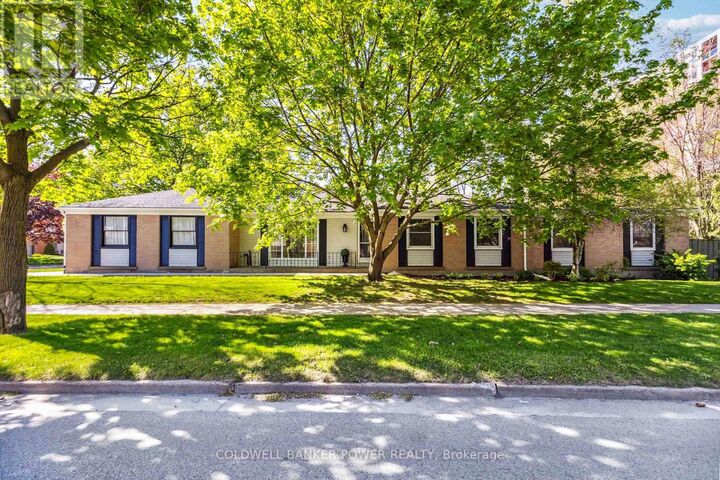 Property Photo: 52 Stuyvesant Place ON N6J 3S9