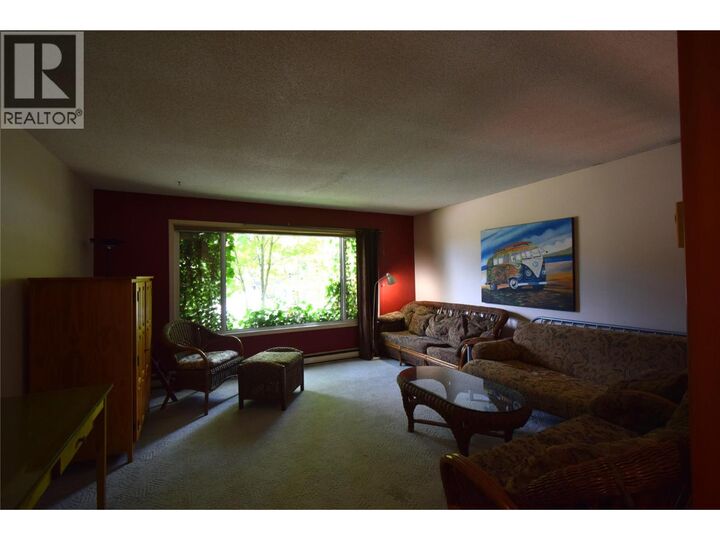 Property Photo:  1516 McQuarrie Avenue  BC V1L 1B9 