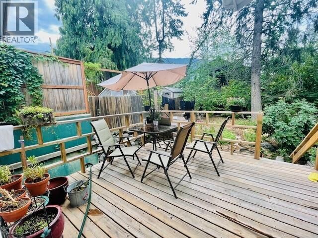 Photo de la propriété: 1516 McQuarrie Avenue BC V1L 1B9