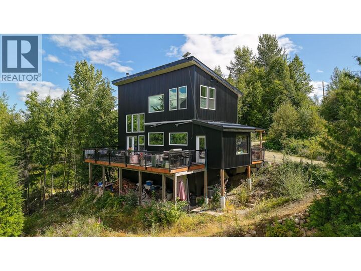 300 Richie Road  Rossland BC V0G 1Y0 photo