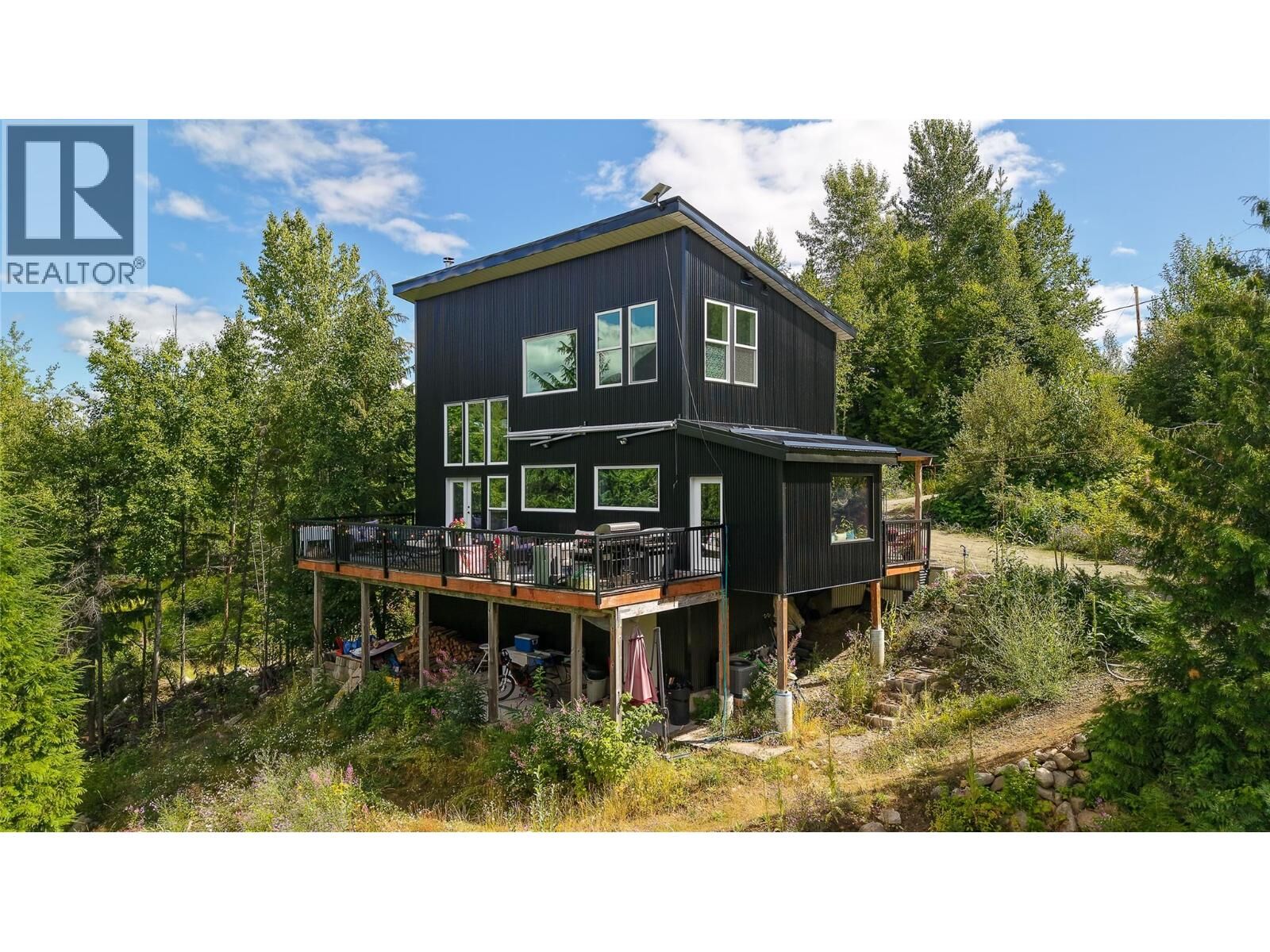 Property Photo: 300 Richie Road BC V0G 1Y0