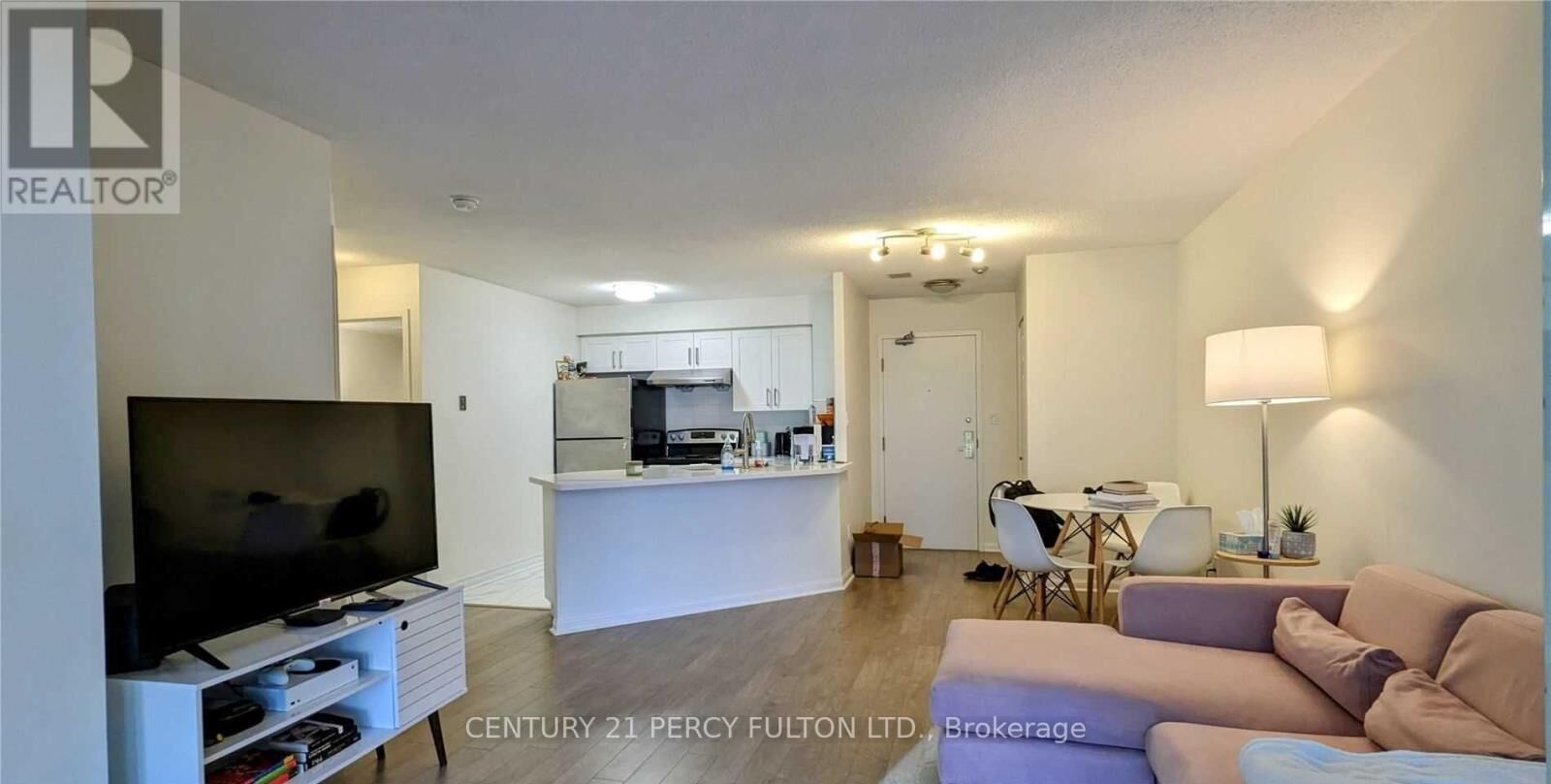 Property Photo: 25 Grenville Street 1506 ON M4Y 2X5