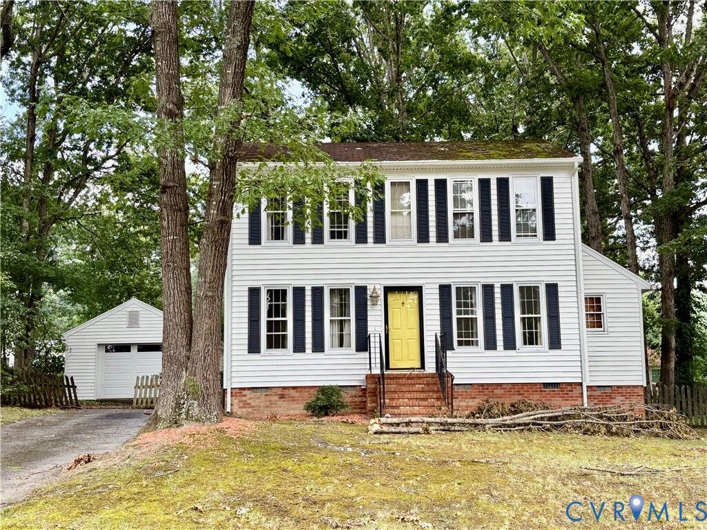 Property Photo: 4805 Candlelight Place VA 23060