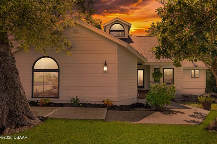Property Photo:  2610 Spruce Creek Boulevard W  FL 32128 