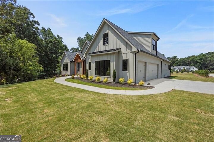 Property Photo: 9224 Waldrip Road GA 30506