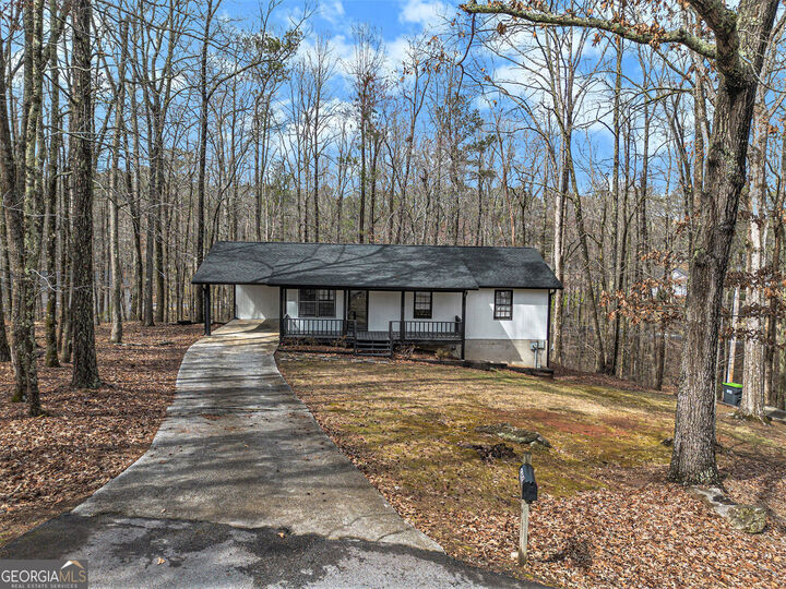 Property Photo: 1436 Heritage Court GA 30180