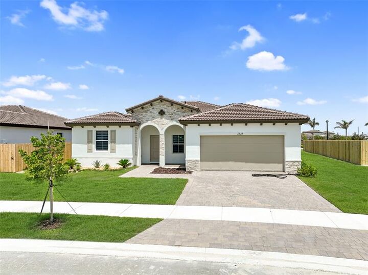 Property Photo:  2325 SE 29th Ct.  FL 33035 