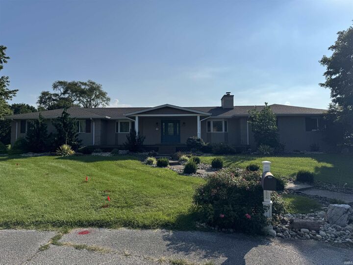 2792 E Spring Meadow Court  Vincennes IN 47591 photo