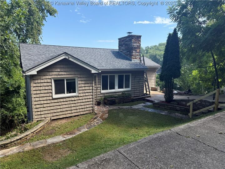 Property Photo:  2516 Spring Street  WV 25309 
