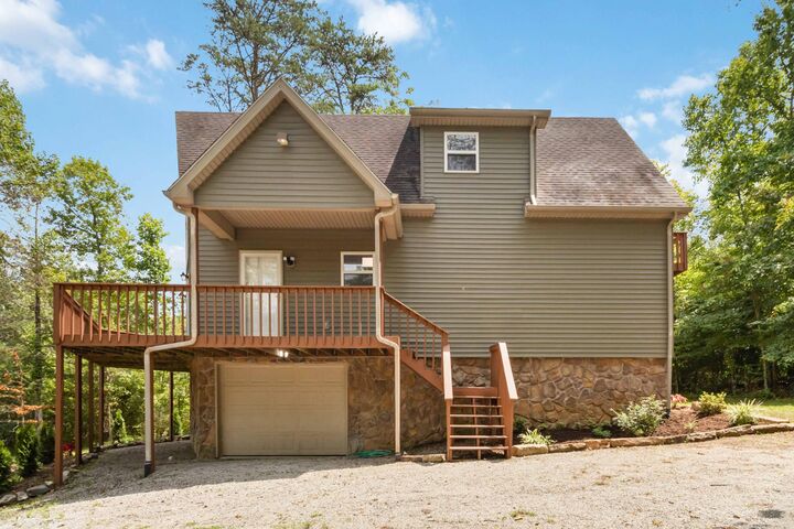 Property Photo:  84 Clover Leaf Circle  KY 42519 