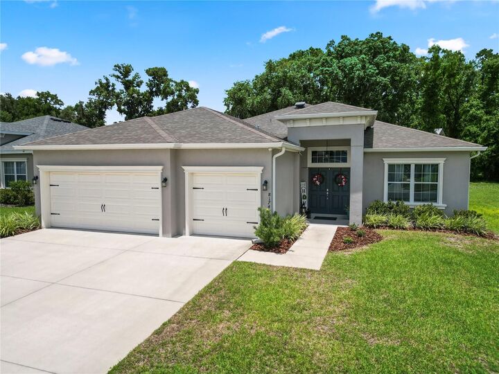 Property Photo: 8174 Wilder Loop FL 33809