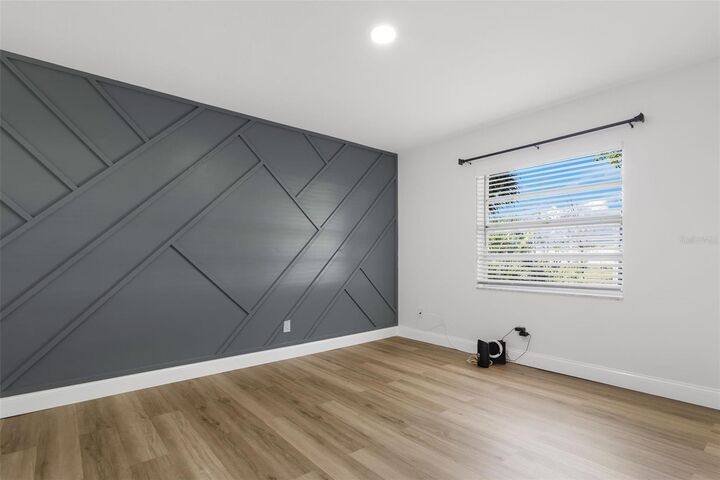 Property Photo:  4420 W Carmen Street  FL 33609 