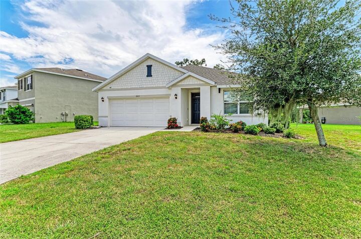 Property Photo:  2825 Greenleaf Terrace  FL 34219 