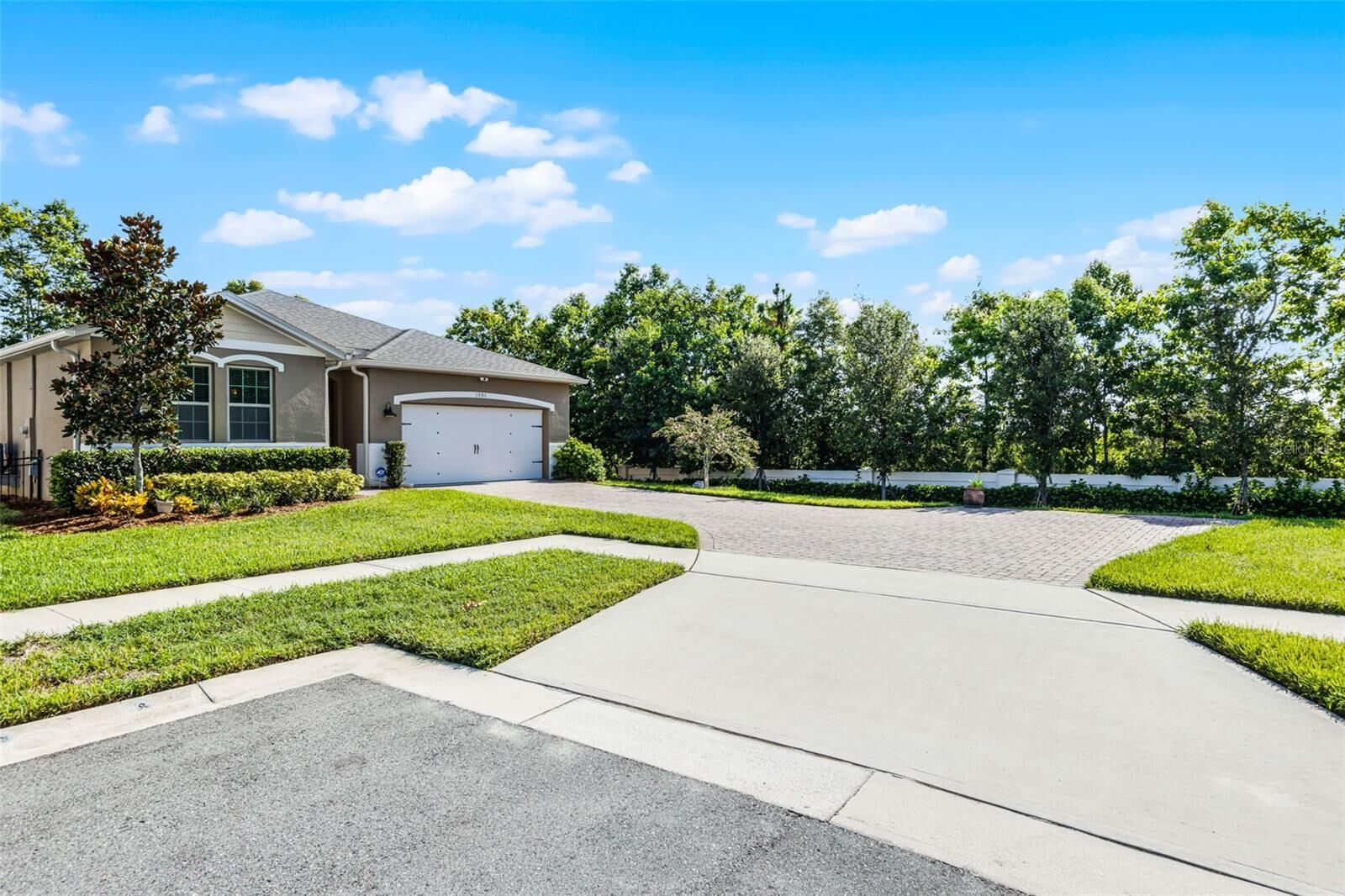 Property Photo:  1501 Hopedale Place  FL 32771 