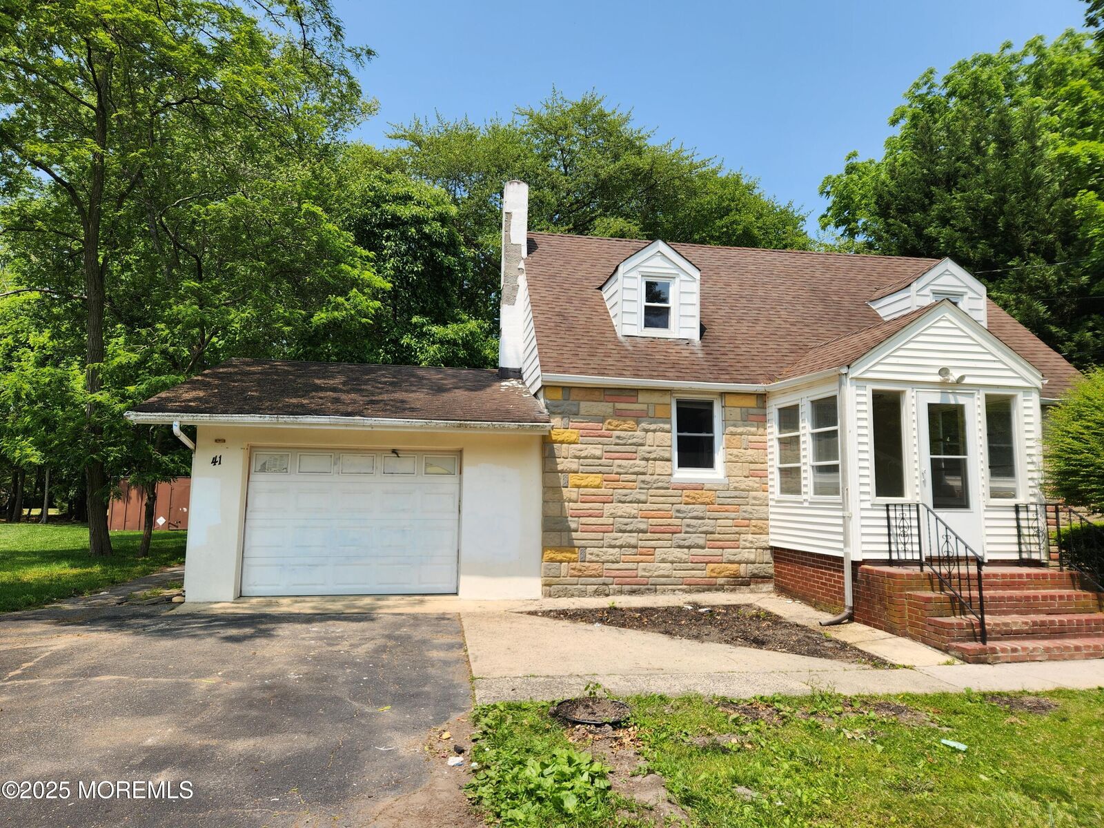 Property Photo:  41 Willow Avenue  NJ 07731 