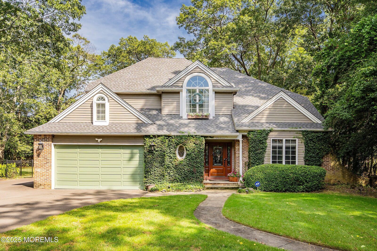 Property Photo:  13 Colton Court  NJ 08721 