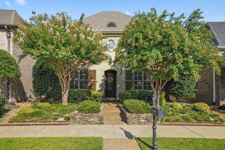 1974 S Arden Landing Cv  Germantown TN 38139 photo