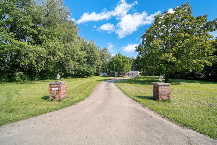 Property Photo: 4209 N Dearing Road MI 49269