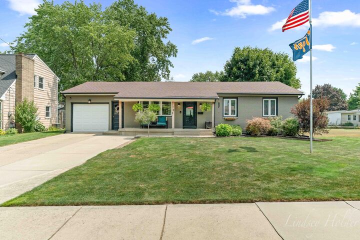 Property Photo:  184 Anderson Street  MI 49345 