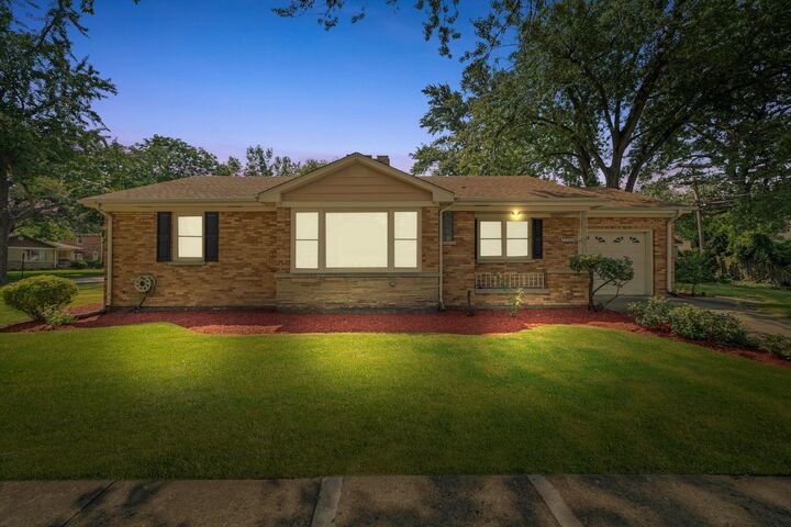 3900 Gilbert Avenue  Western Springs IL 60558 photo