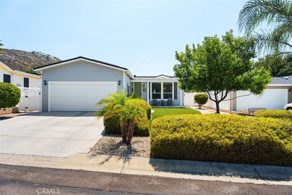 Property Photo:  2239 Black Canyon Rd 40  CA 92065 