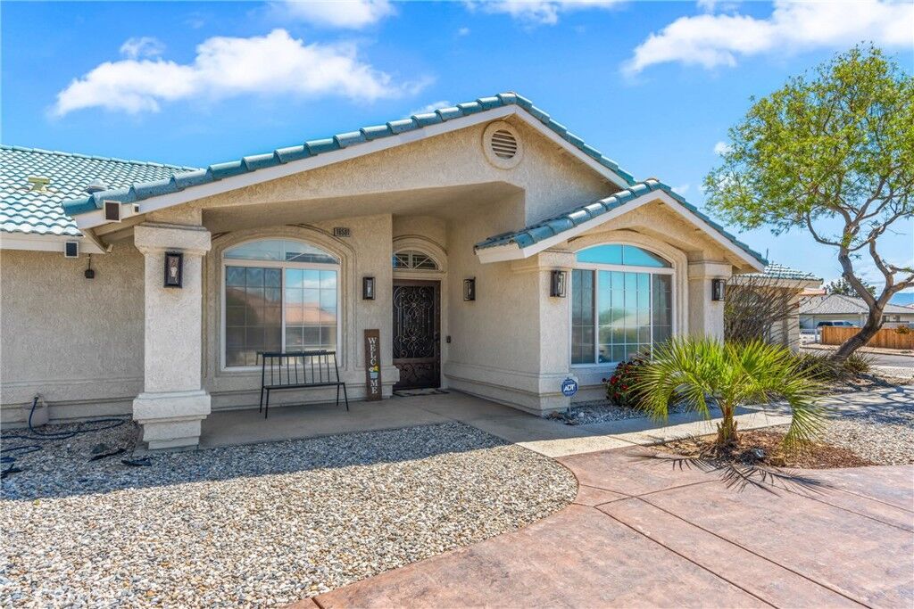 Property Photo:  16501 Menahka Road  CA 92307 