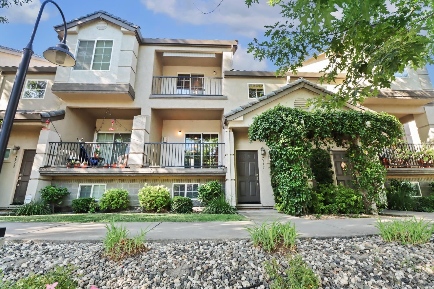 Property Photo:  7719 George River Lane  CA 95831 