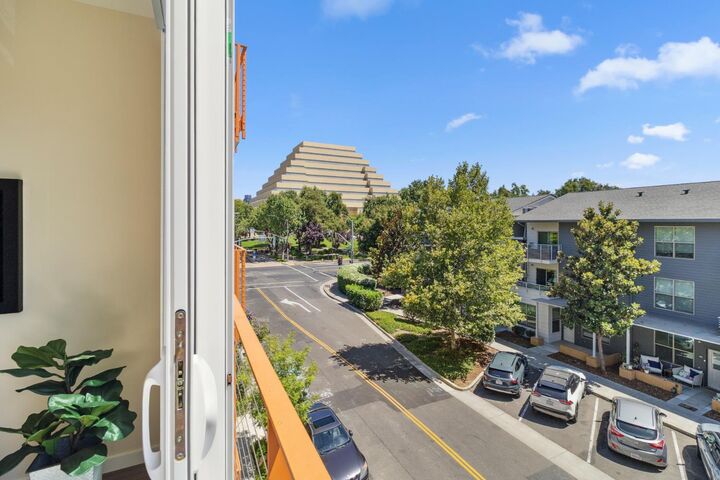 Property Photo:  330 G Street 309  CA 95605 