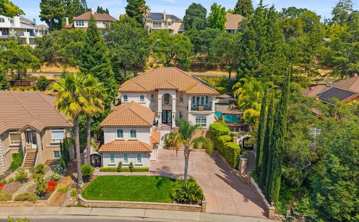 318 Canyon Falls Drive  Folsom CA 95630 photo