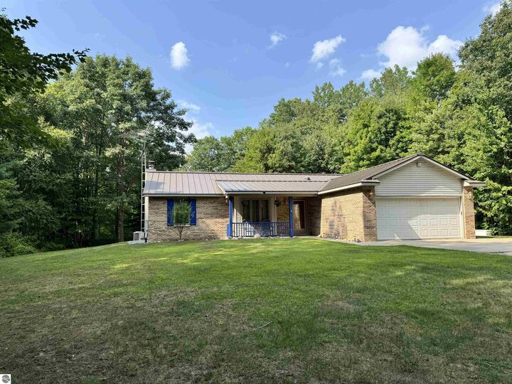 11167 E Arnold Lake Road  Gladwin MI 48624 photo