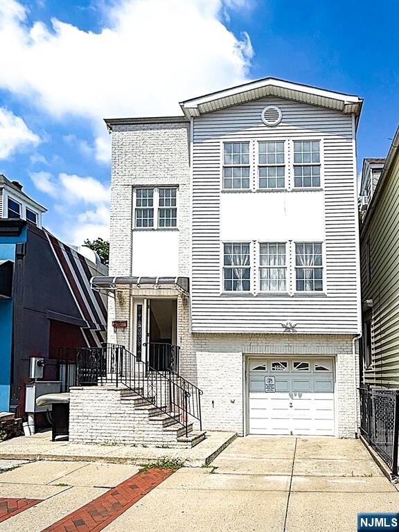 Property Photo:  191 Kearny Avenue 1  NJ 07032 